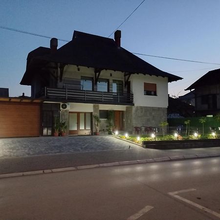 Вилла Bb Sima Баина-Башта Экстерьер фото